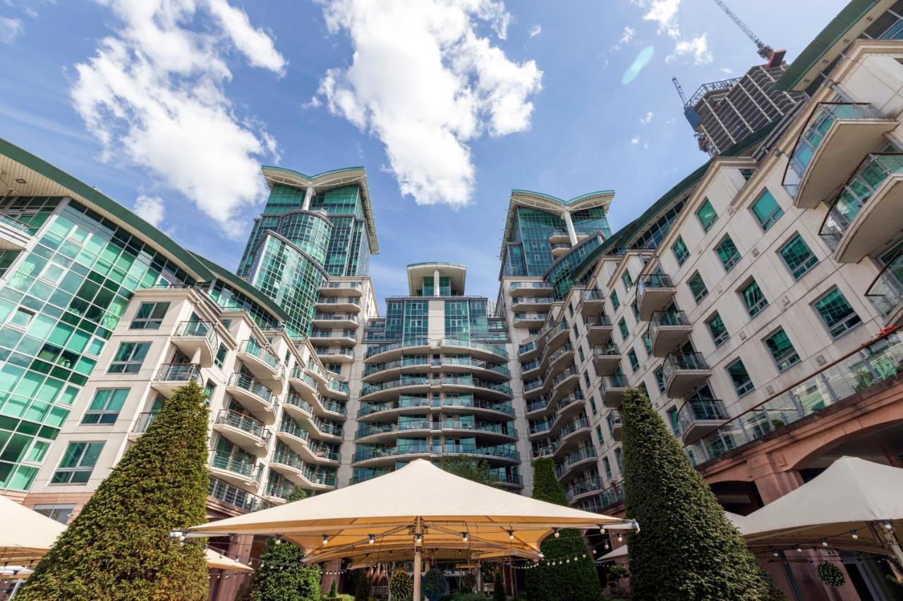 Beautiful River View Close To Eye Apartment London