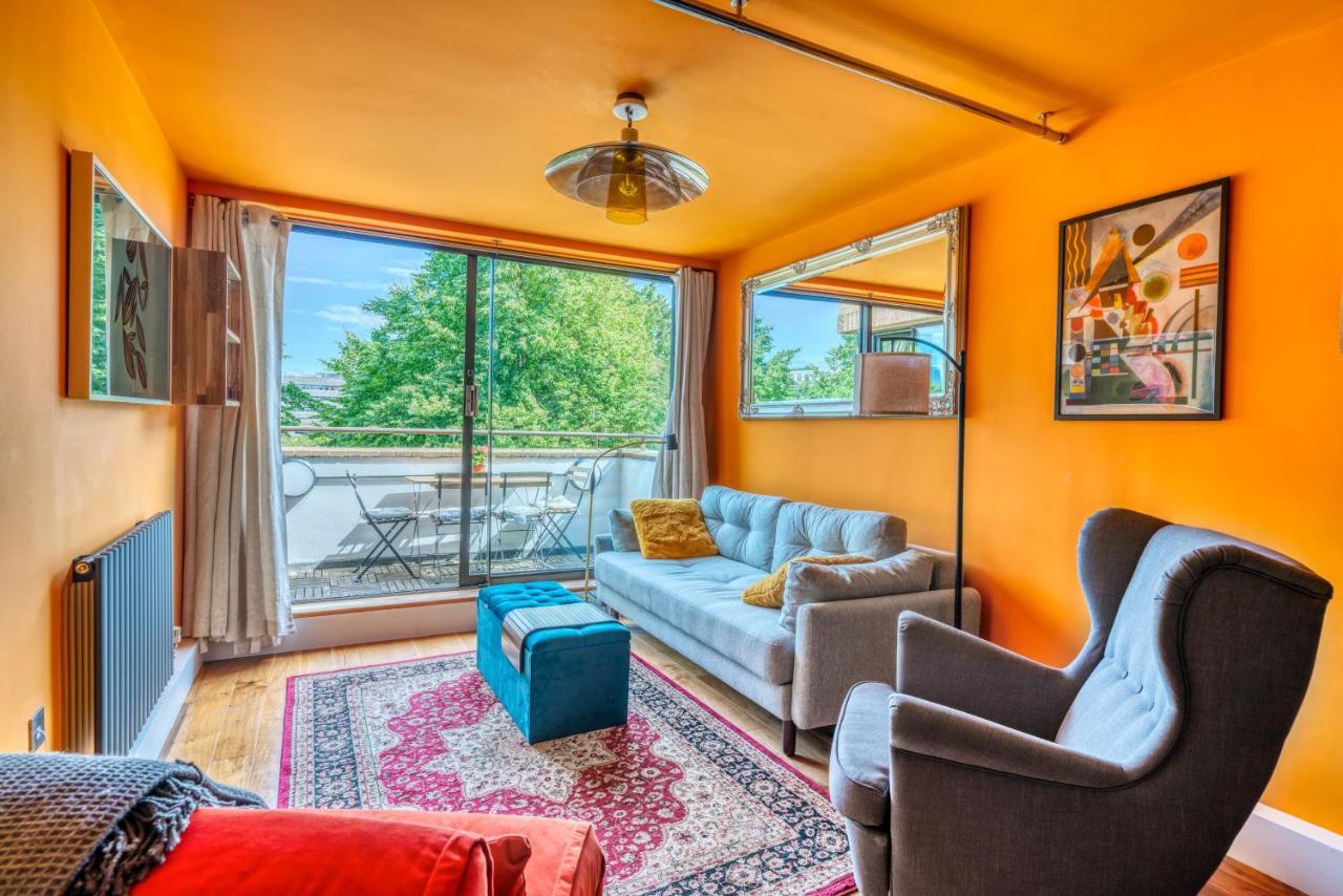 Altido 2-bed Flat W/ Thames View Londen