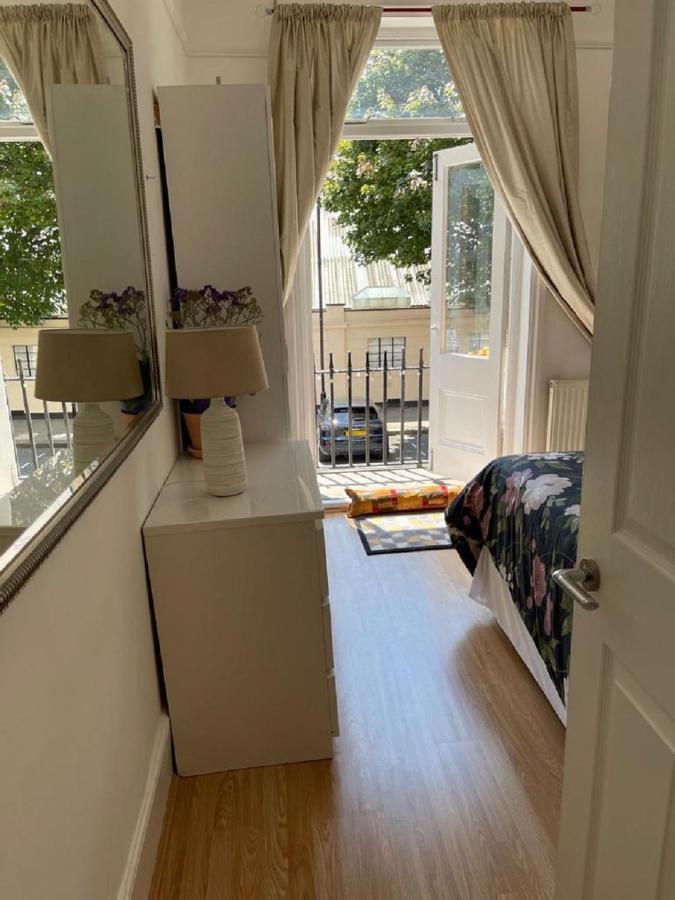 Lägenhet Lovely 3 Bedrooms, 2 Bath, Balcony Mansion Block, Hyde Park, Oxford Street, Maida Vale, Paddington W9 *