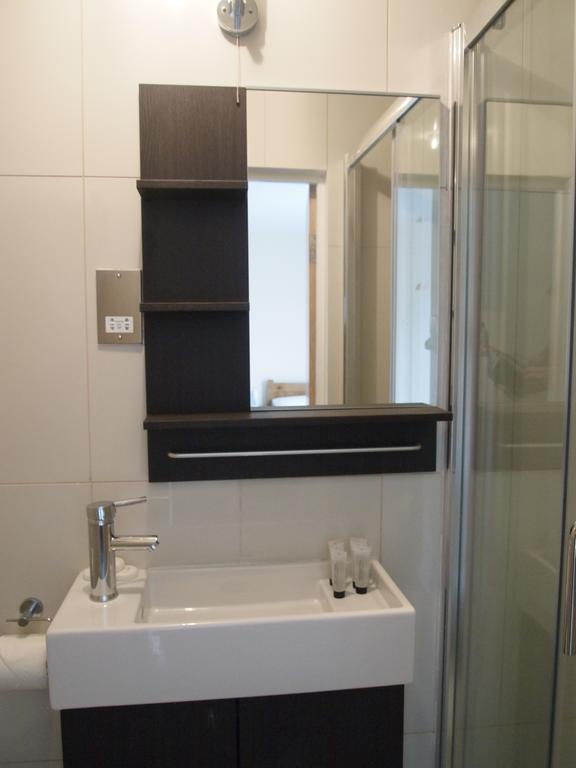 Hotel Earls Court Garden London