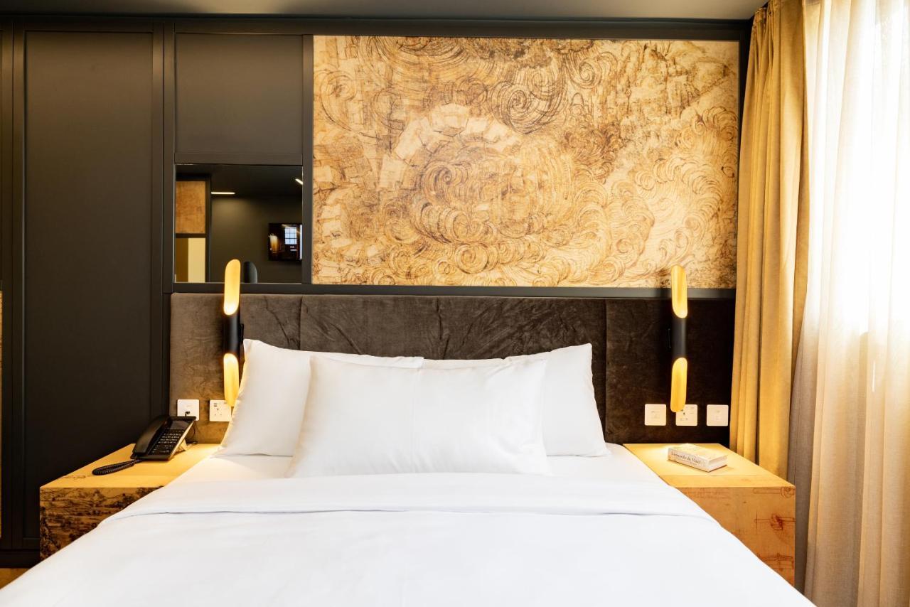Limehouse Library 4* London