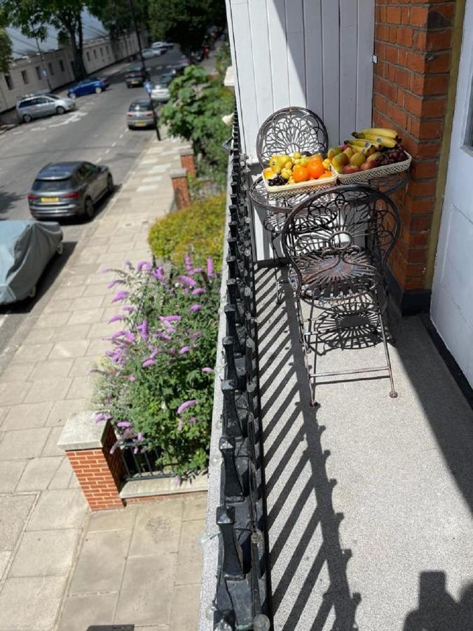 Lovely 3 Bedrooms, 2 Bath, Balcony Mansion Block, Hyde Park, Oxford Street, Maida Vale, Paddington W9 Lägenhet