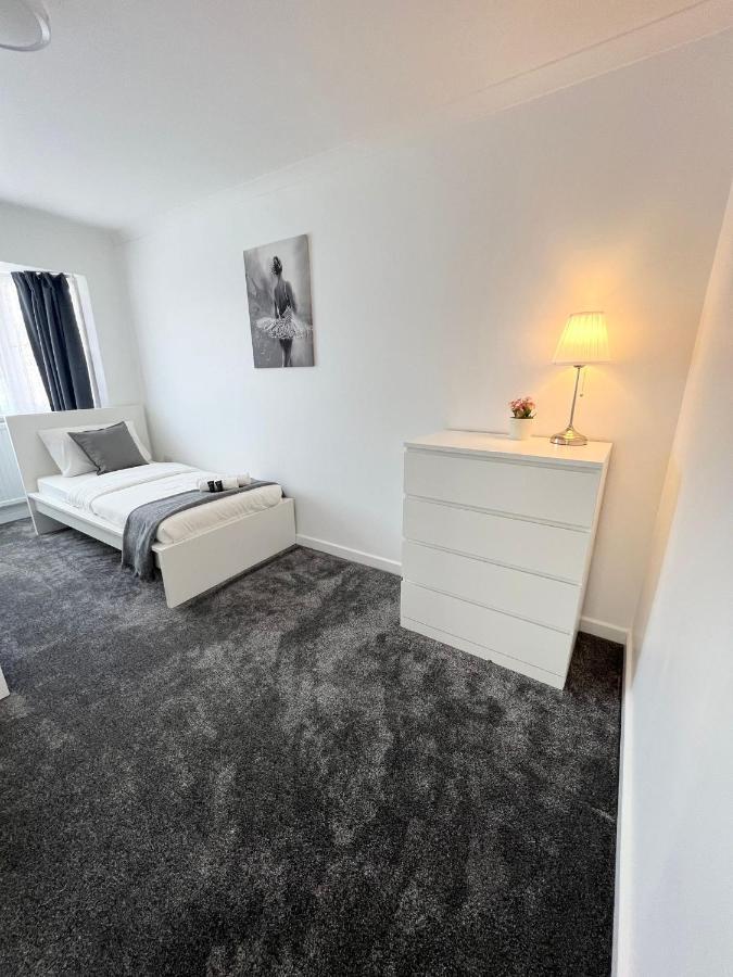Stunning Flat In Greater Affittacamere
