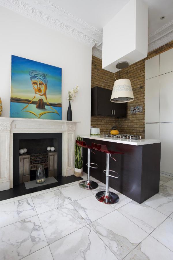 Large 2 Beds Flat Overlooking Clapham Common Park Lägenhet