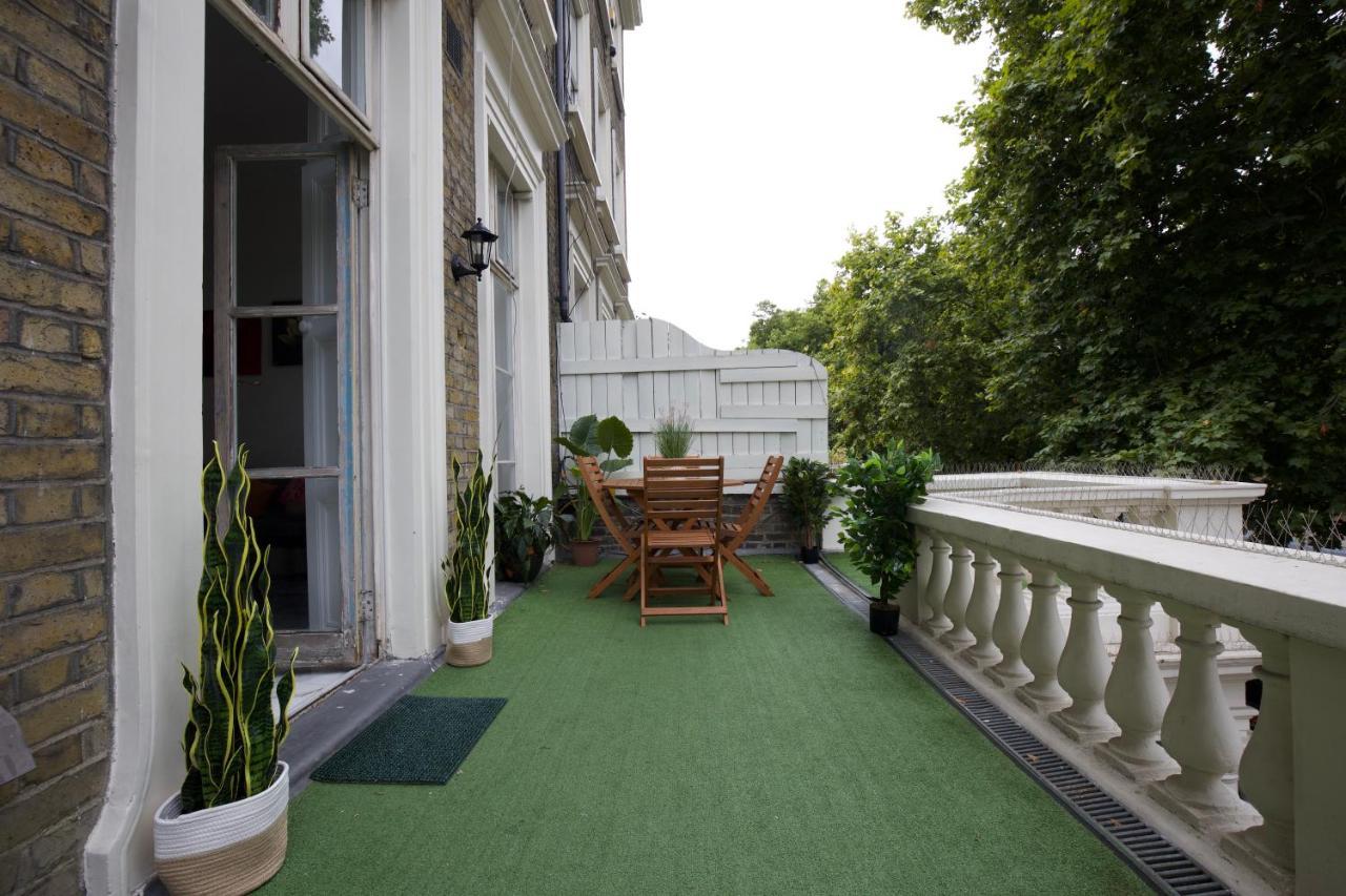 Large 2 Beds Flat Overlooking Clapham Common Park Lägenhet *