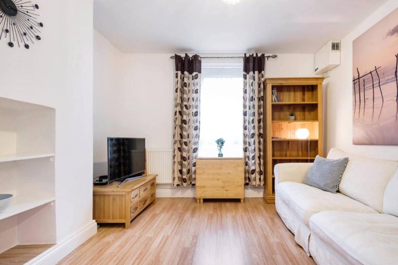 Fabulous 2 Bedroom In Bridge Apartment