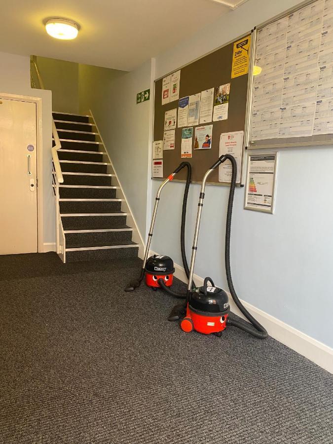 Gasthof Charming For Students Only, Cricklewood Lane - Sk