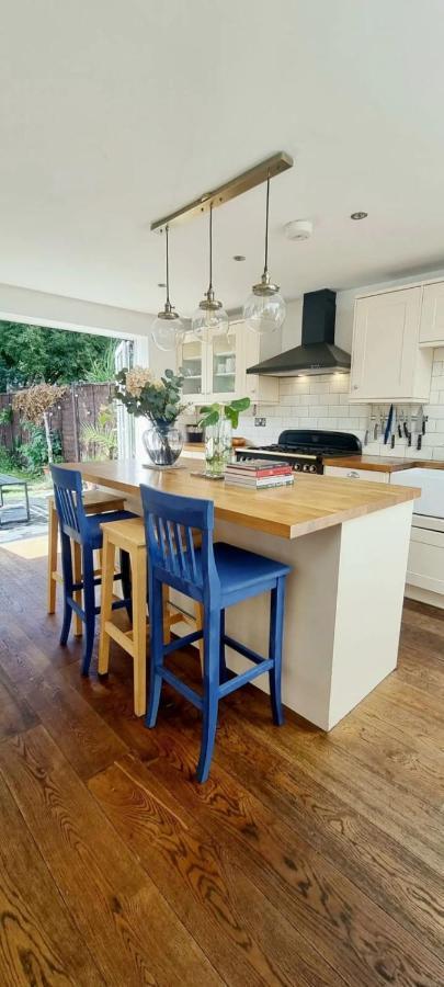Semesterbostad Stylish 3 Bedroom Townhouse In Brockley With Large Garden *