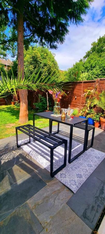 Stylish 3 Bedroom Townhouse In Brockley With Large Garden Semesterbostad London