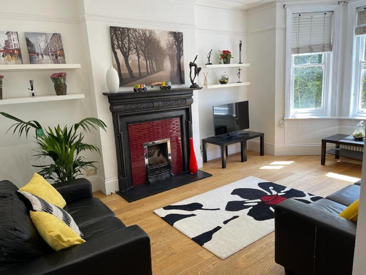 Lovely 3 Bedrooms, 2 Bath, Balcony Mansion Block, Hyde Park, Oxford Street, Maida Vale, Paddington W9 London