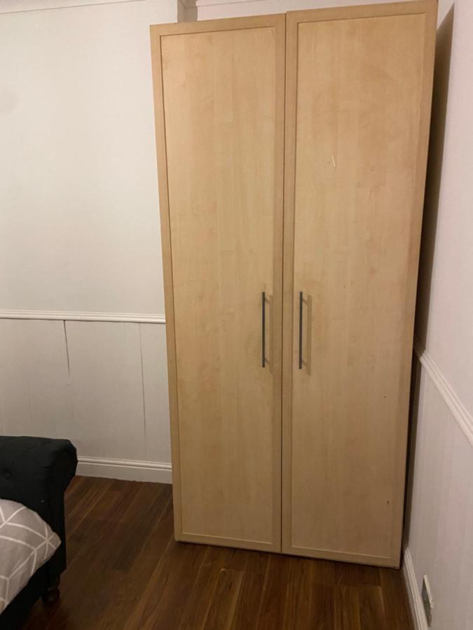 Lovely, Recently Refurbished Four Bedroom House.. *