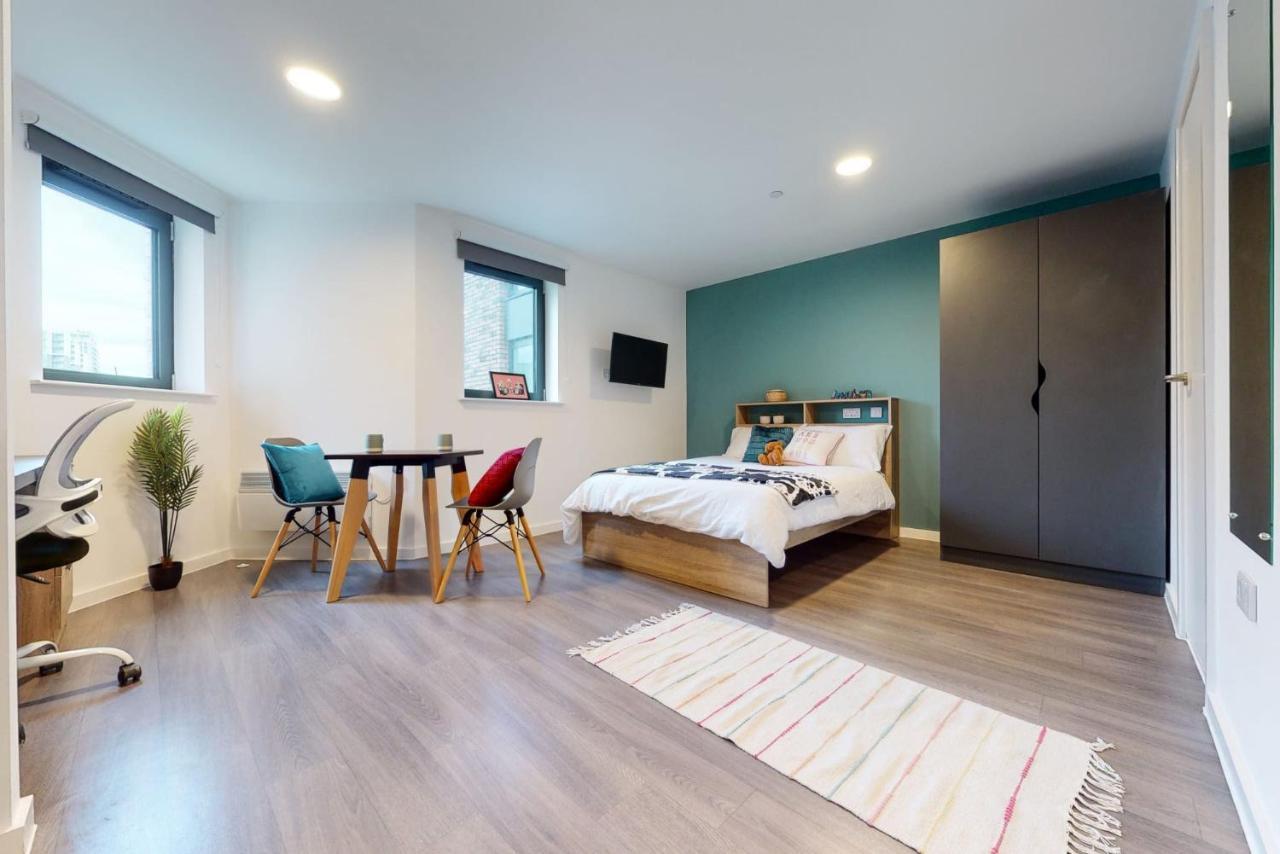 Apartment Studios And Cozy Ensuites With Shared Kitchen At Canvas Wembley Apartments London