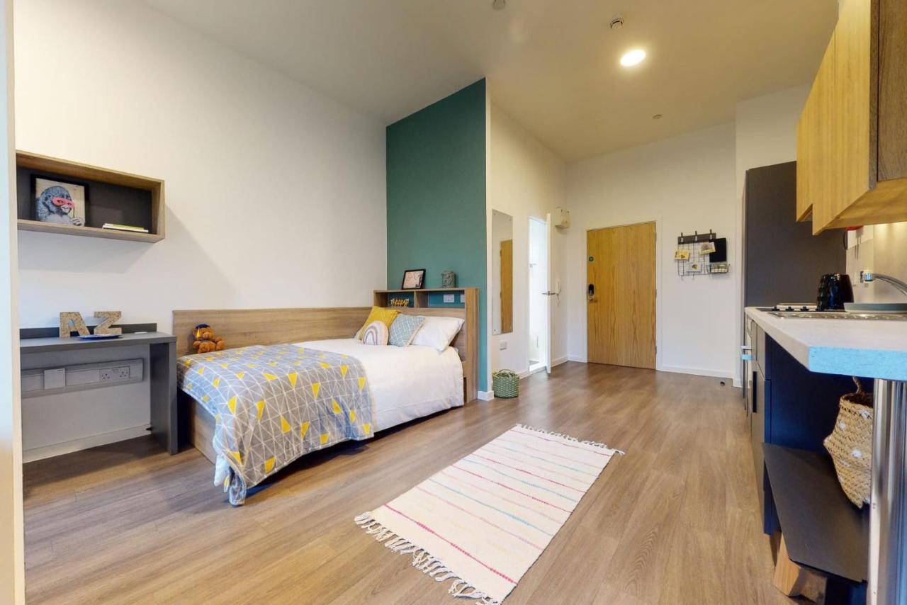 Studios And Cozy Ensuites With Shared Kitchen At Canvas Wembley Apartments