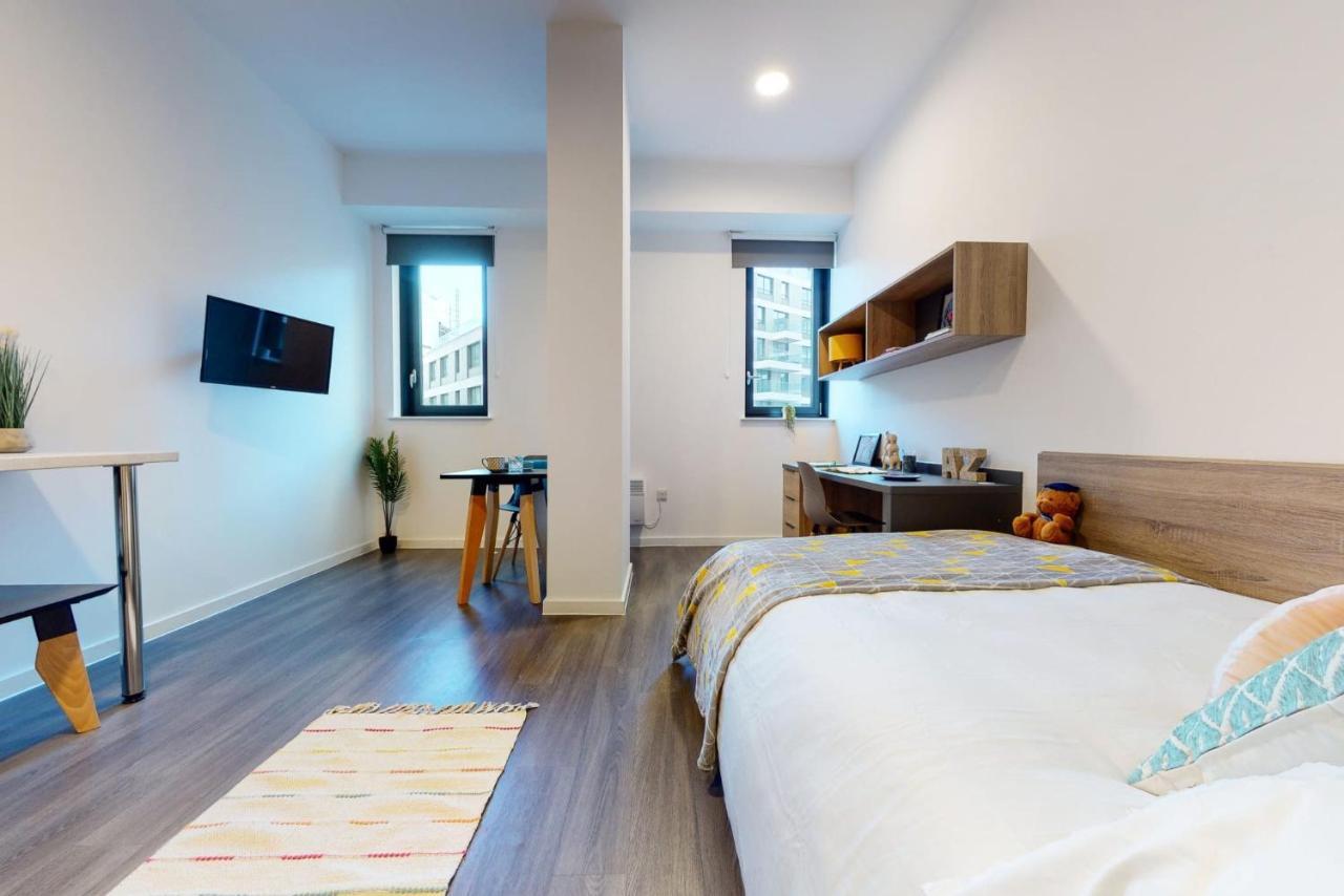 Studios And Cozy Ensuites With Shared Kitchen At Canvas Wembley Apartments * London