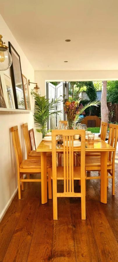 Semesterbostad Stylish 3 Bedroom Townhouse In Brockley With Large Garden