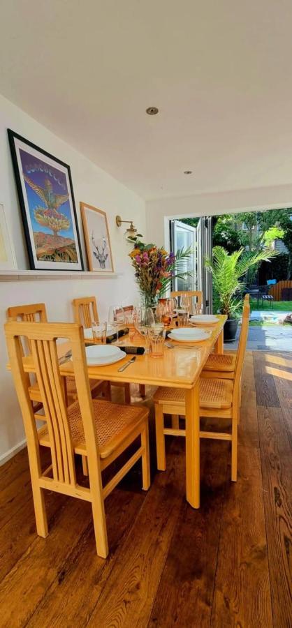 Semesterbostad Stylish 3 Bedroom Townhouse In Brockley With Large Garden London