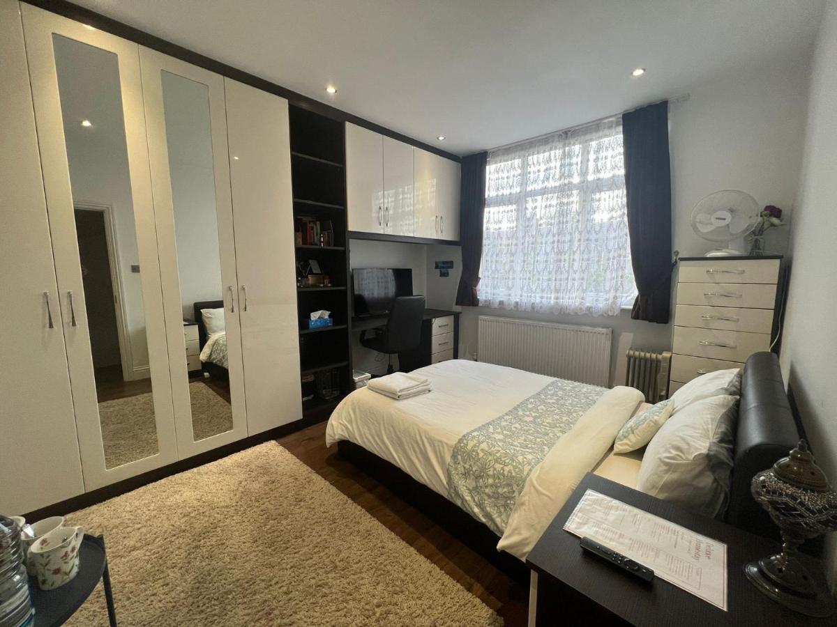 Deluxe Near Tottenham Hotspur Stadium Privat overnatting London