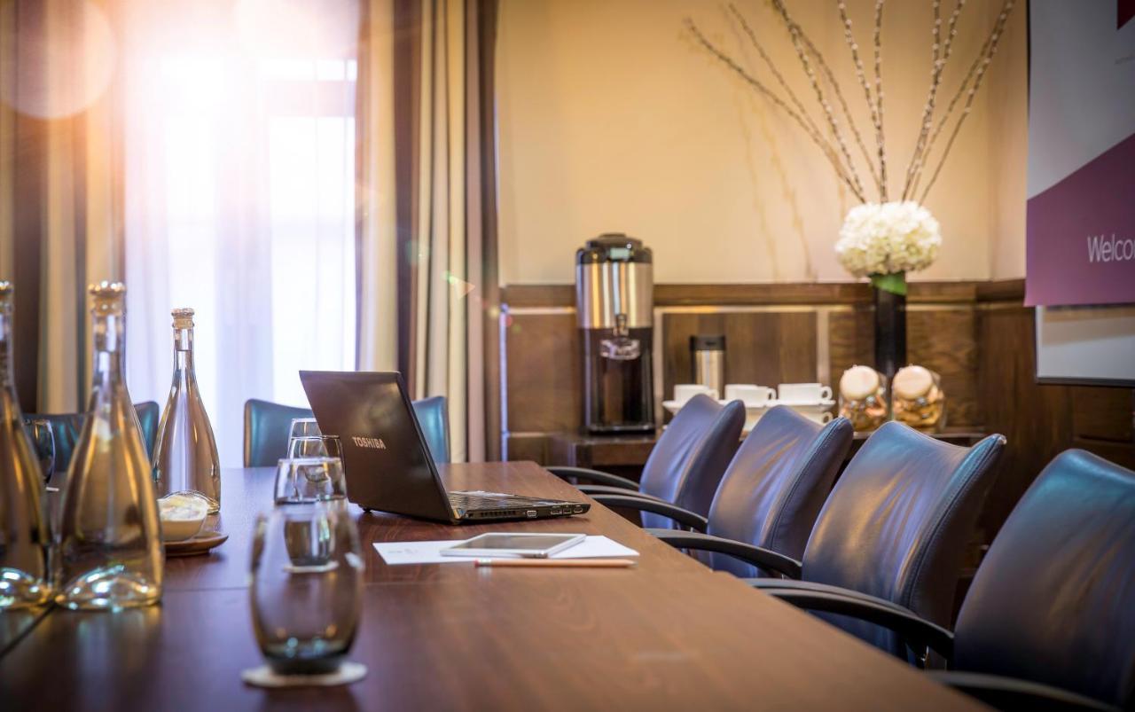 The Crown London, Worldhotels Distinctive Hotell 4*