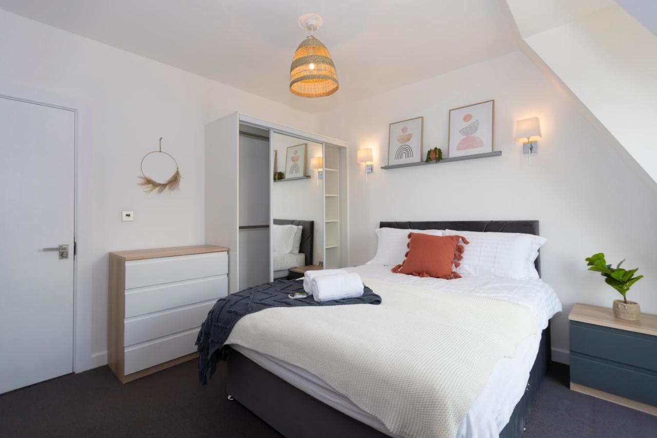 Stunning 3 Bedroom Penthouse With Terrace And Lift