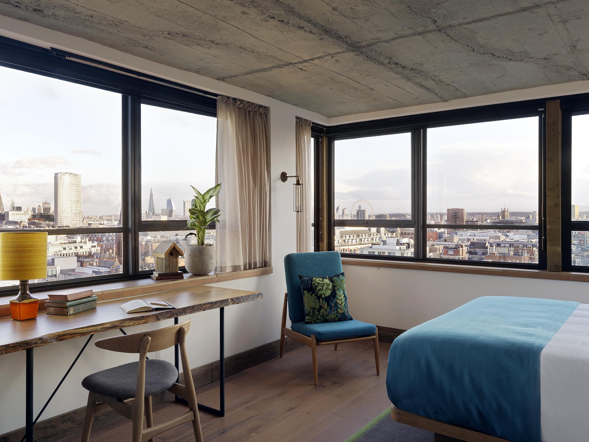 Treehouse Hotell 4*