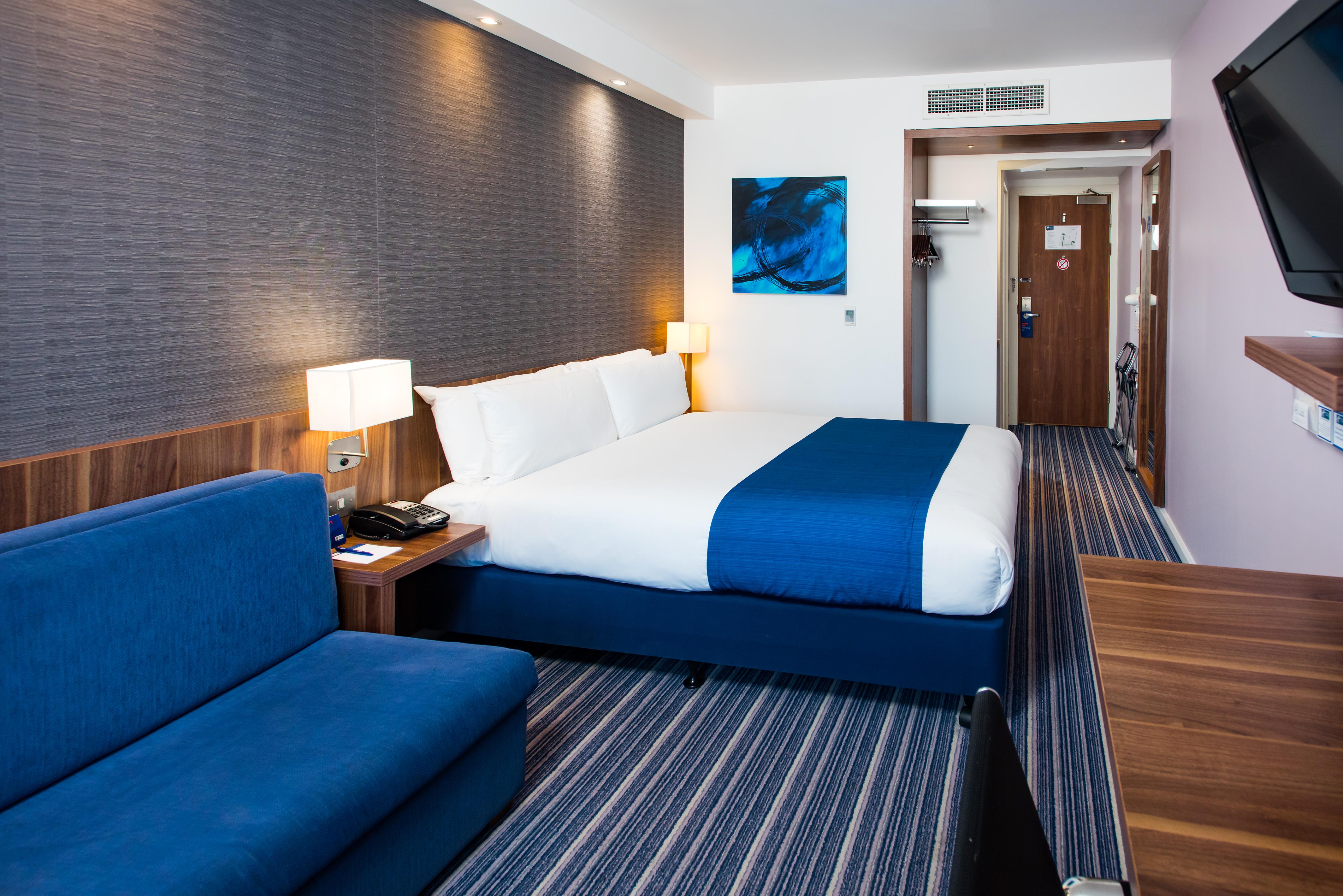 Holiday Express London-wimbledon-south, An Ihg Hotel 3*
