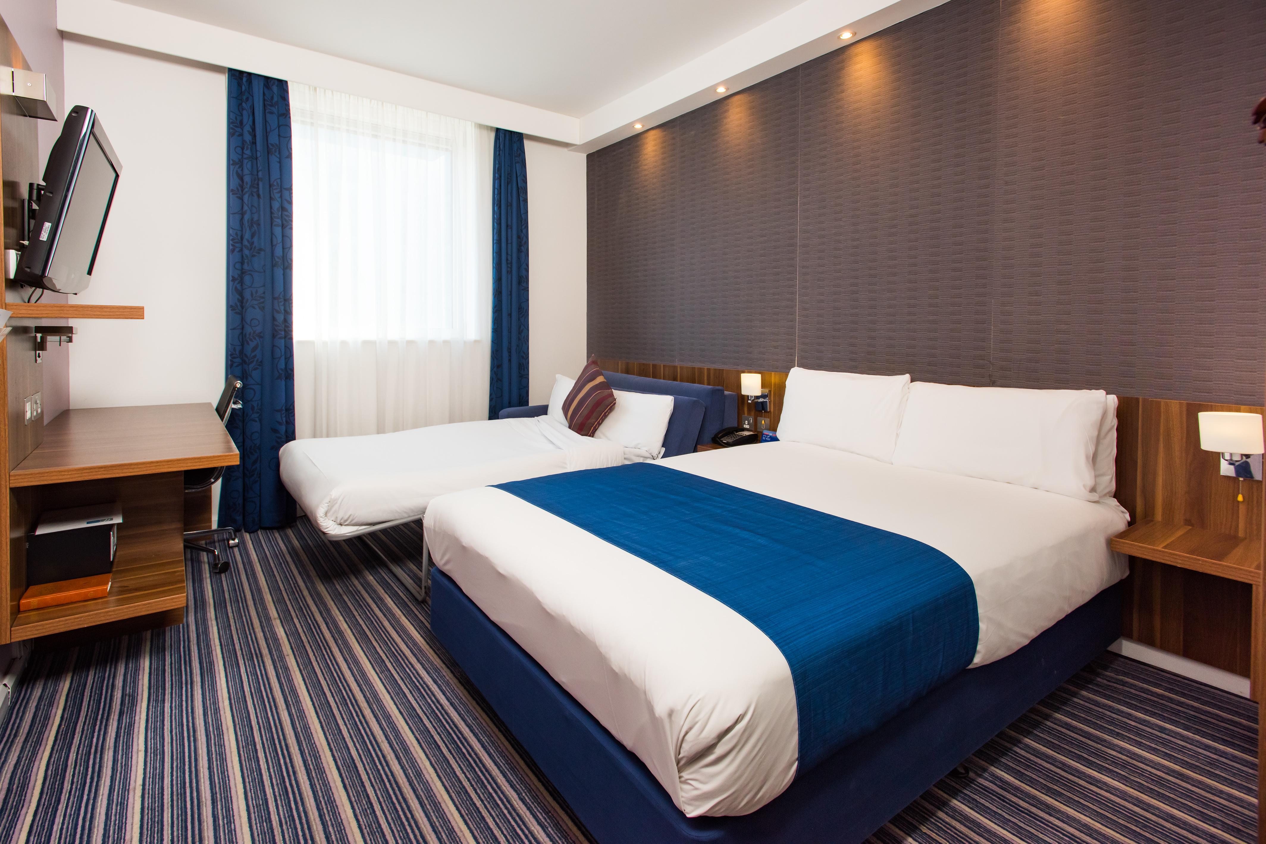Hotel Holiday Express London-wimbledon-south, An Ihg 3*