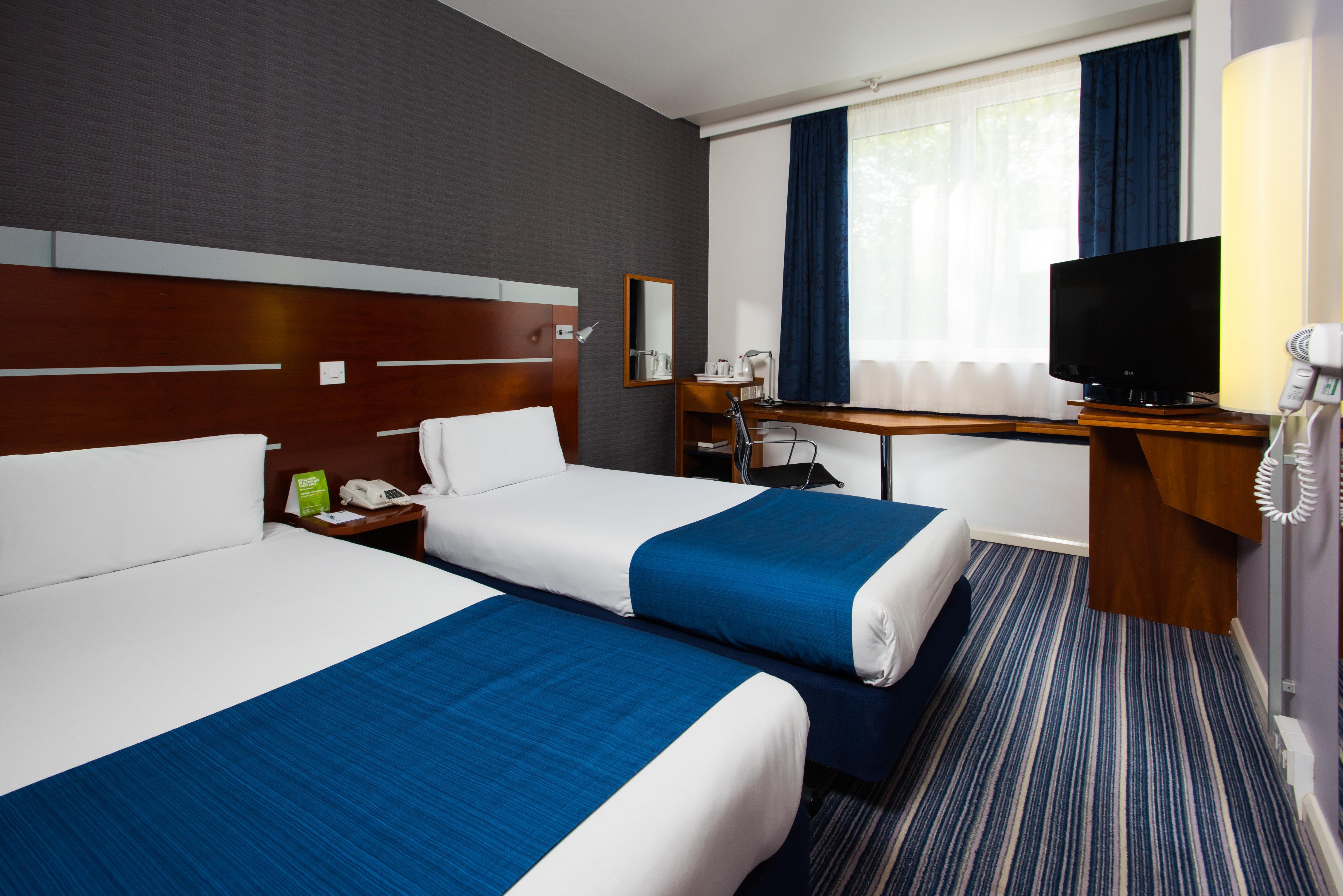 Hotel Holiday Express London-wimbledon-south, An Ihg 3*