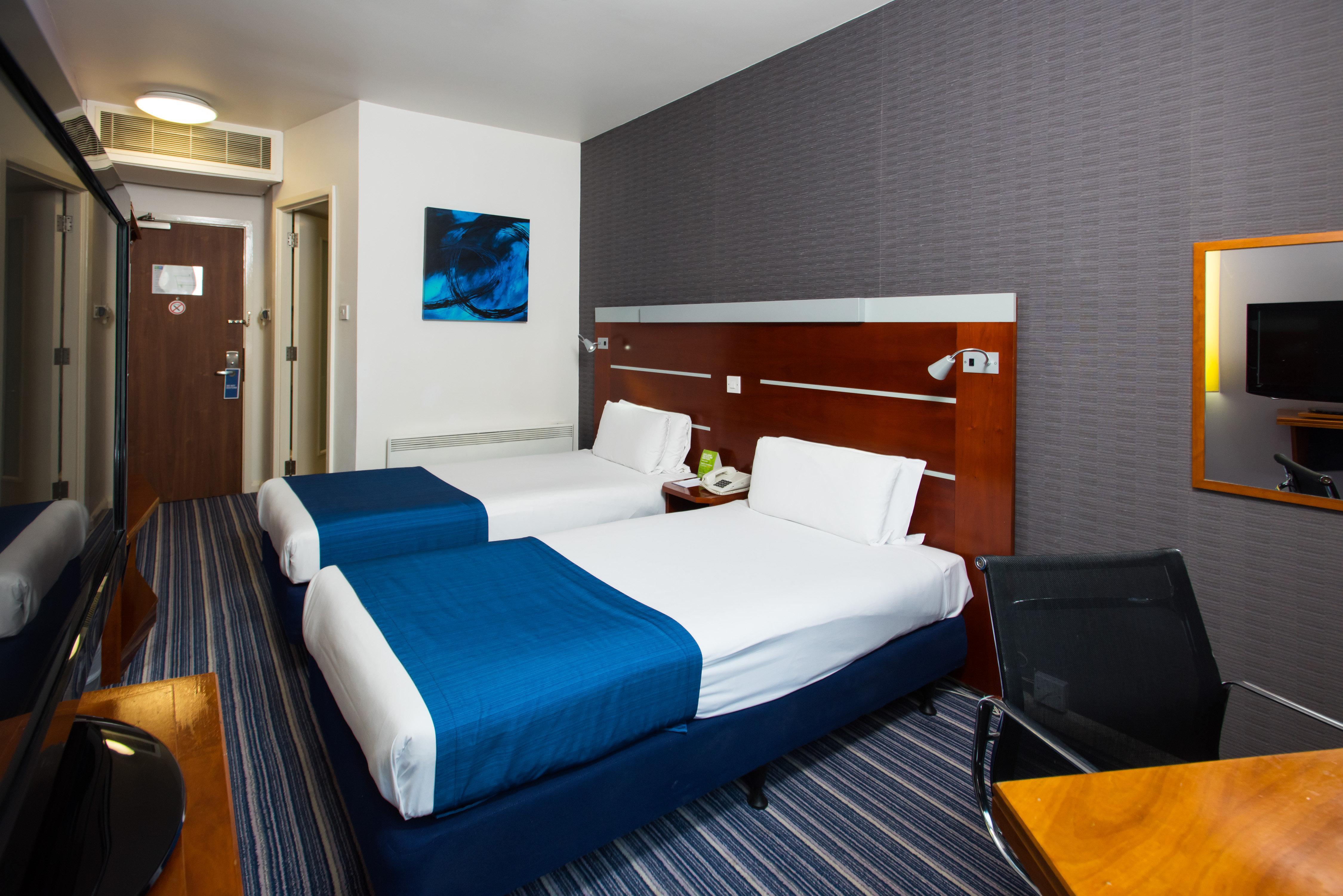 Hotel Holiday Express London-wimbledon-south, An Ihg 3*