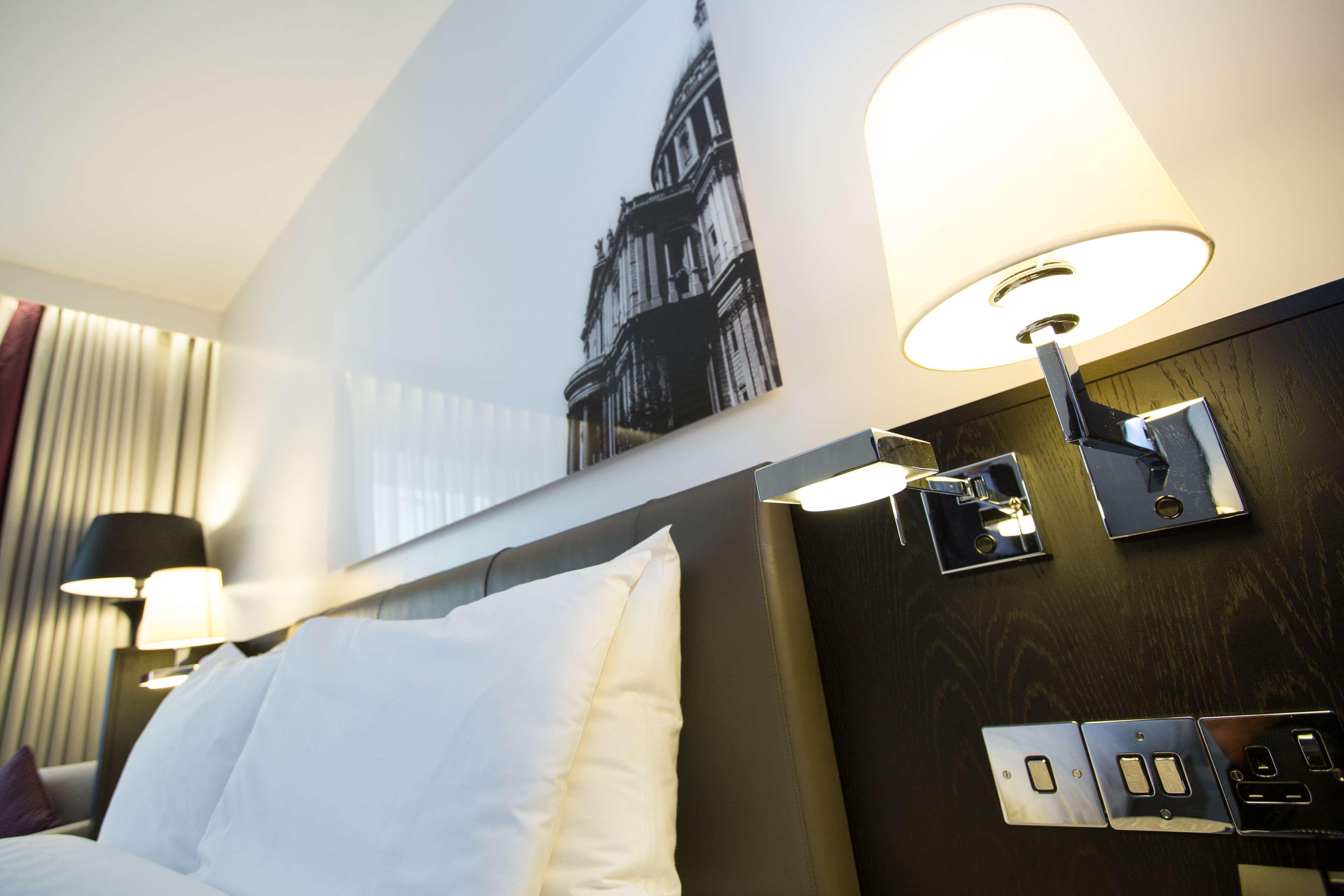 Hotell Hilton Angel Islington 4*
