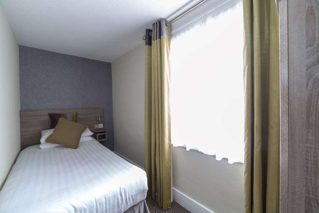 Hotel Phoenix 4*
