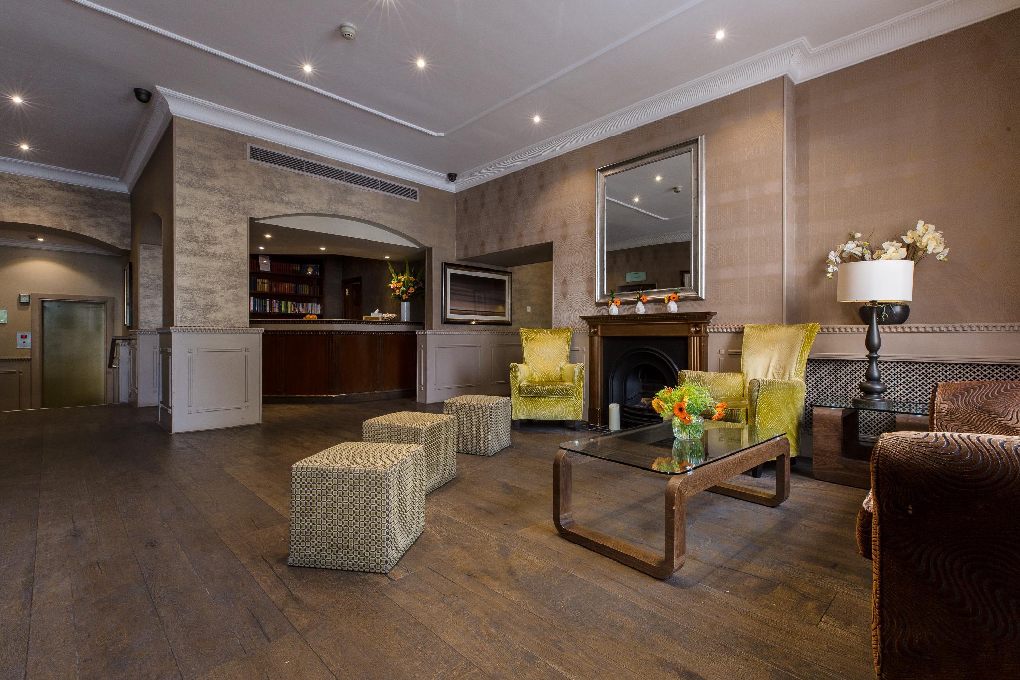 Hotel Phoenix