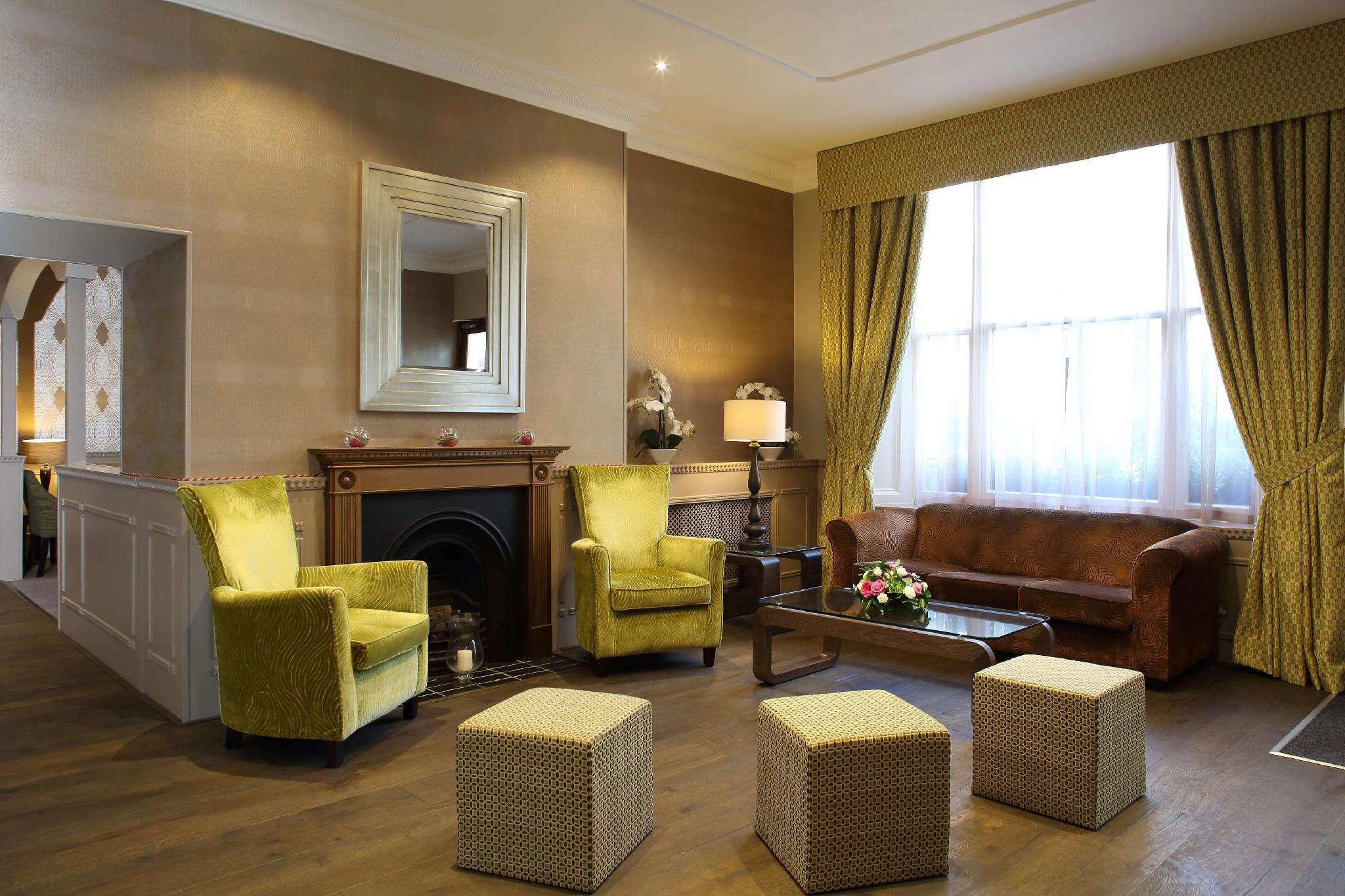 Phoenix 4* London