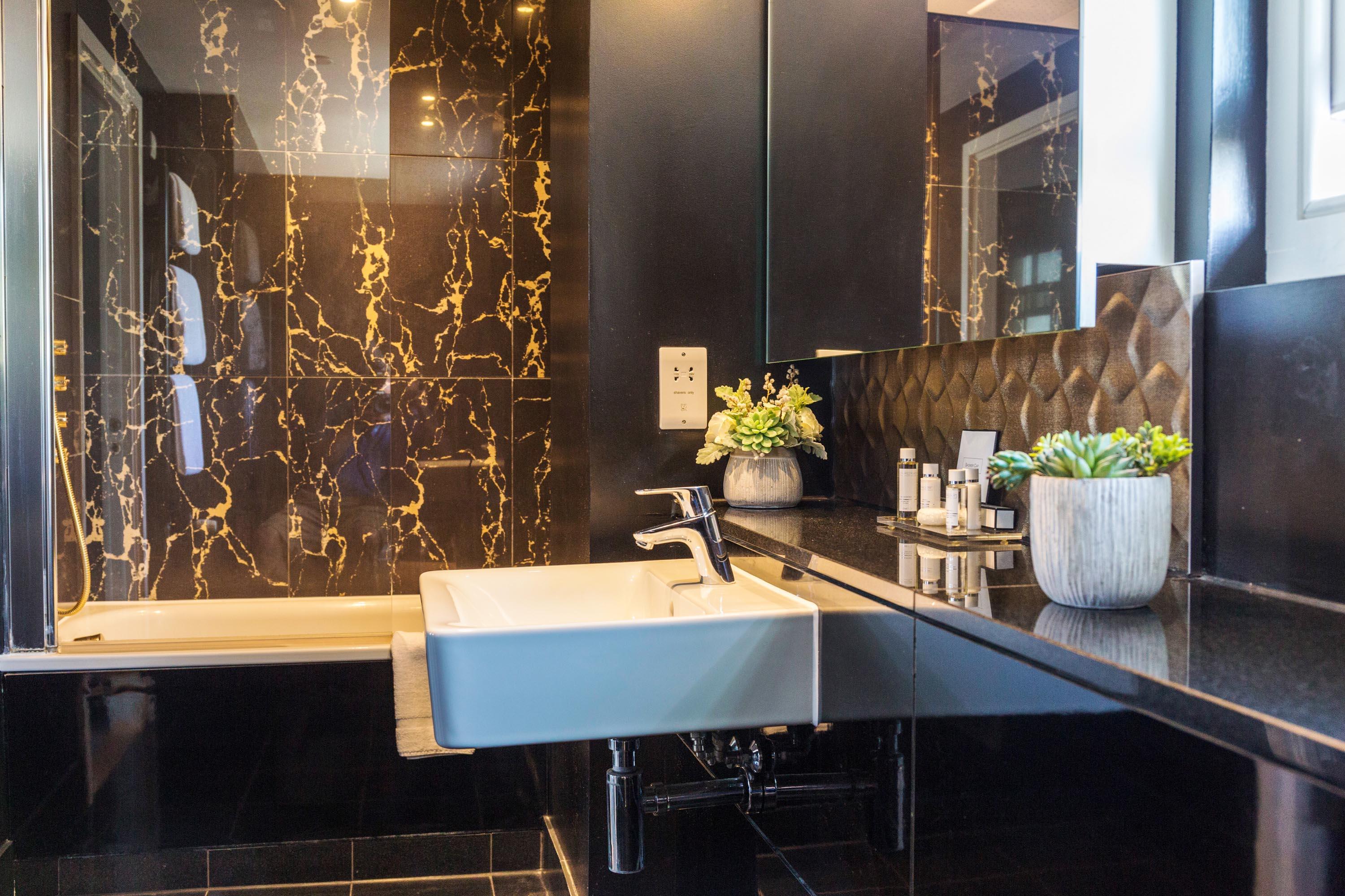 Native Hyde Park Aparthotel 4*