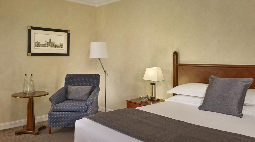 Millennium And Conference Centre Gloucester Hotel 4*