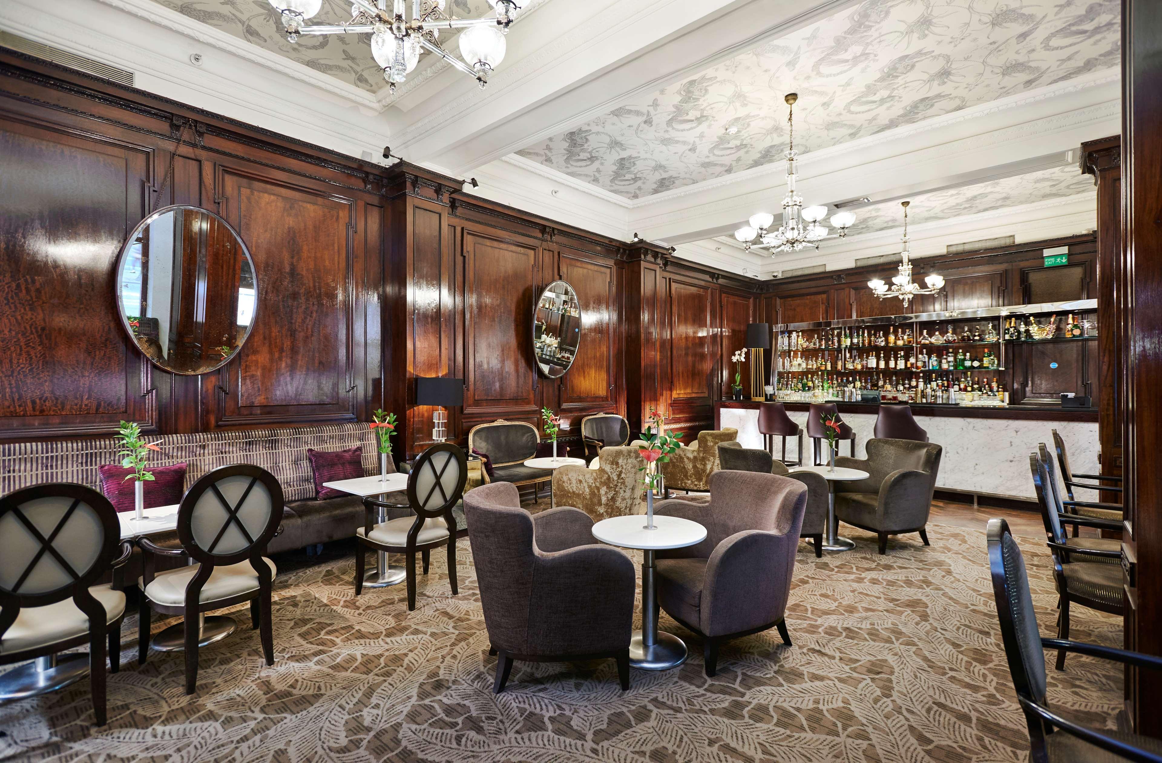 The Waldorf Hilton Hotell