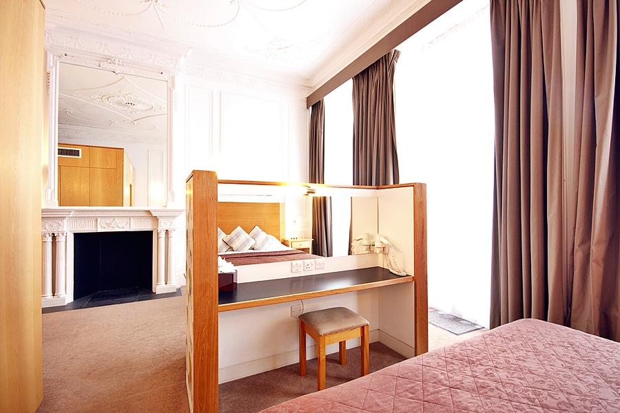The Cleveland London