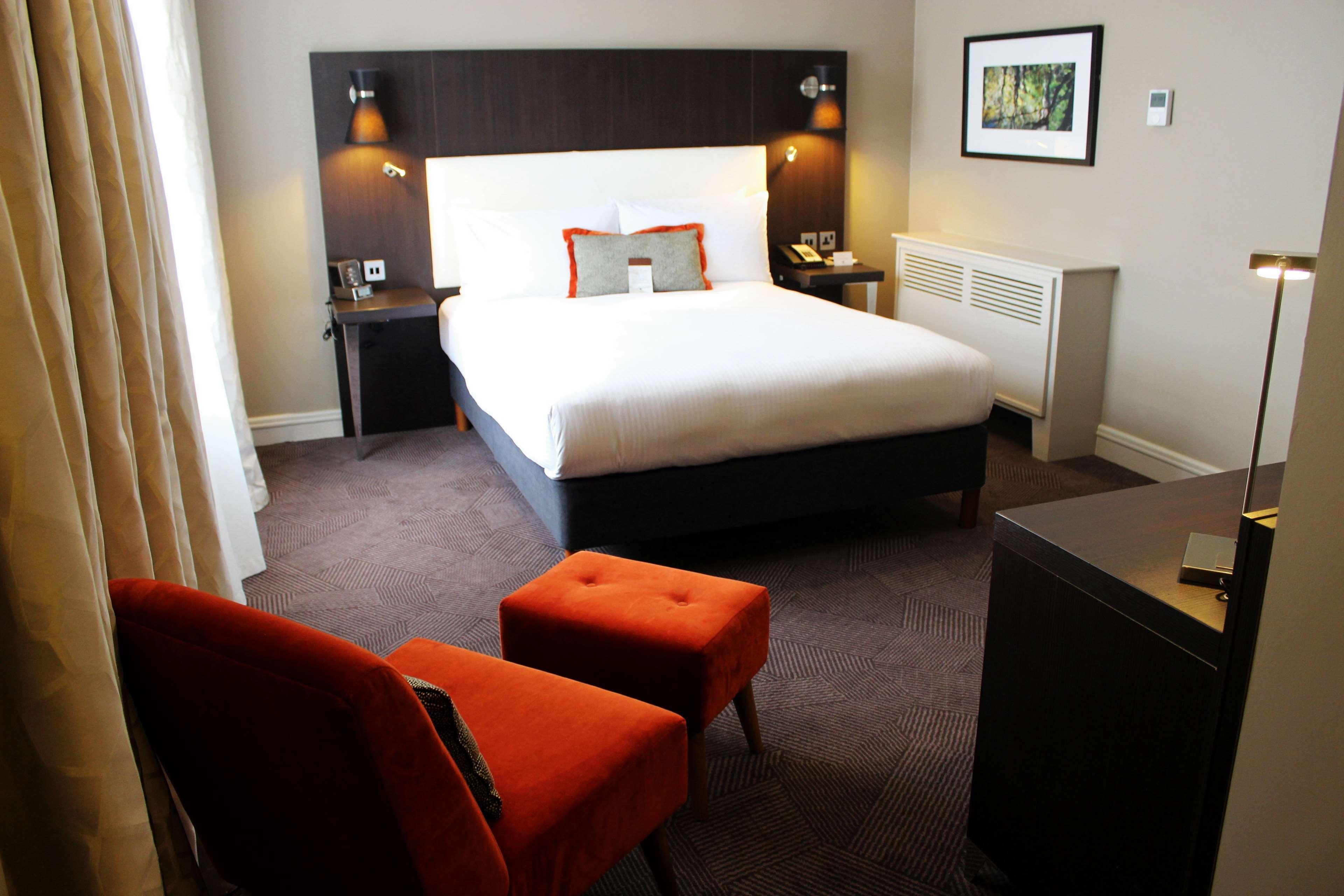 Doubletree By Hilton Ealing Hotel London