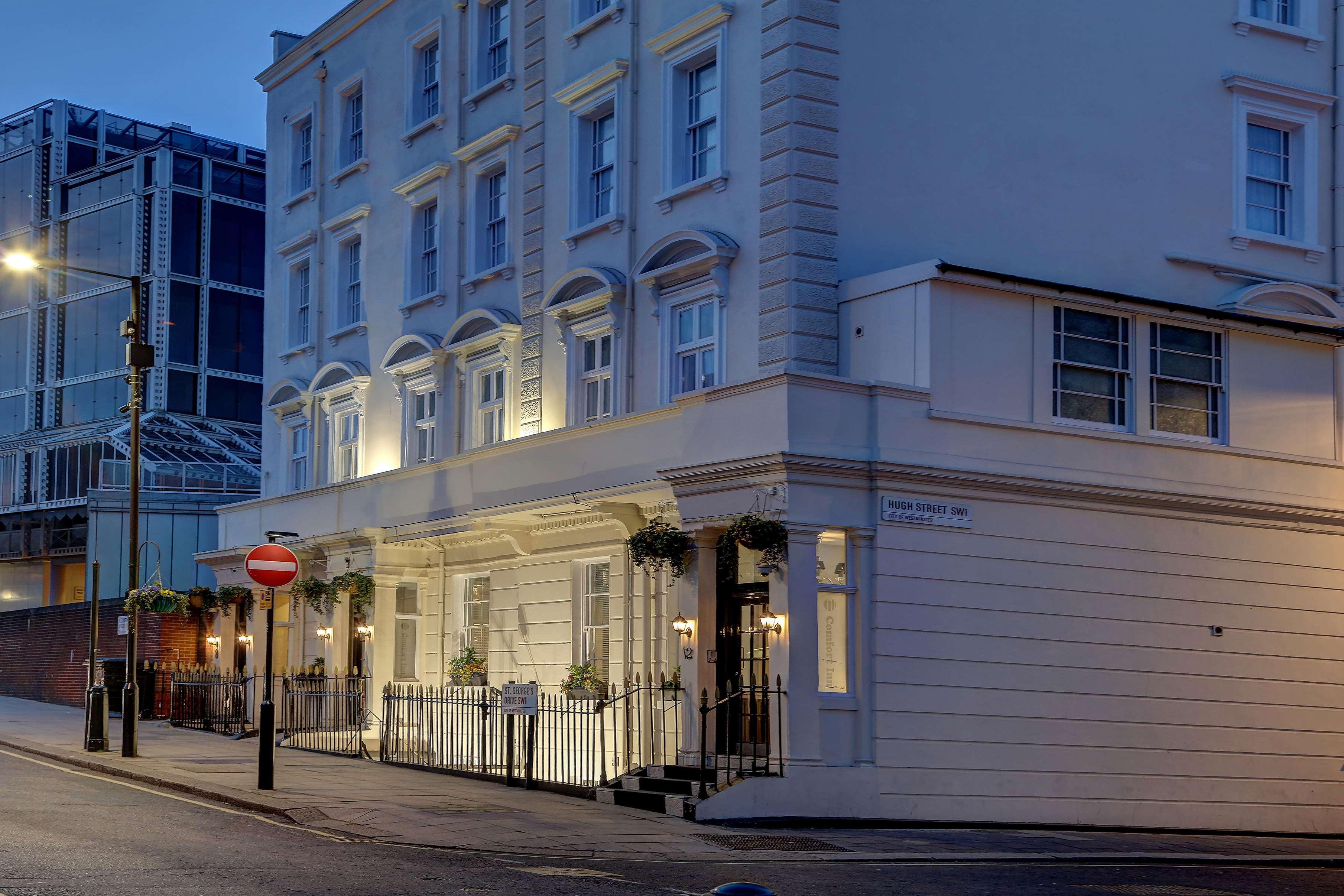 Western Buckingham Palace Rd Hotel 3*