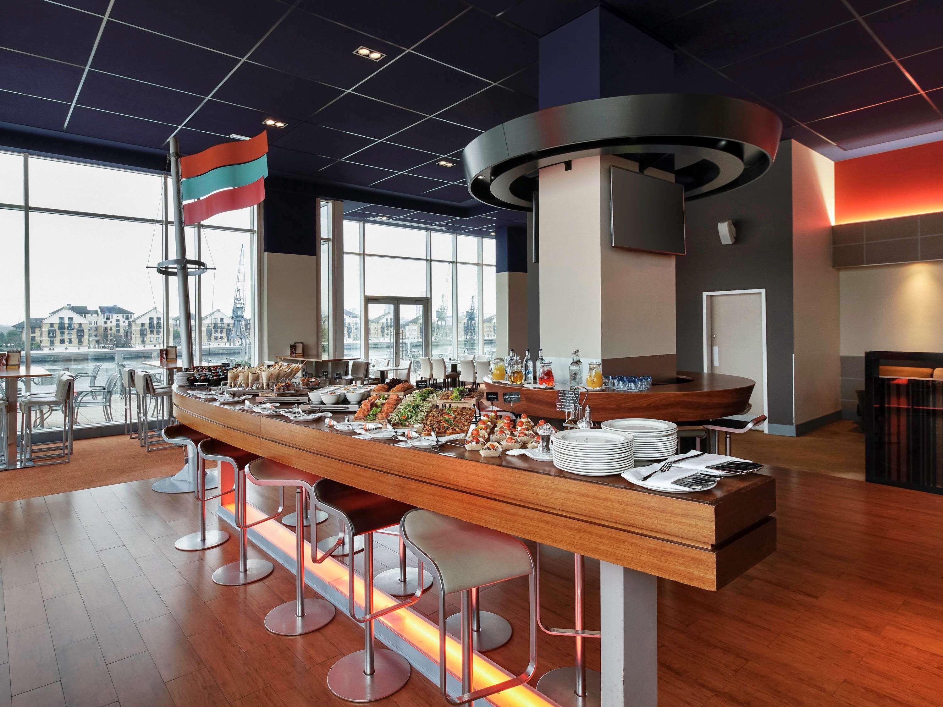 Novotel Excel Hotel