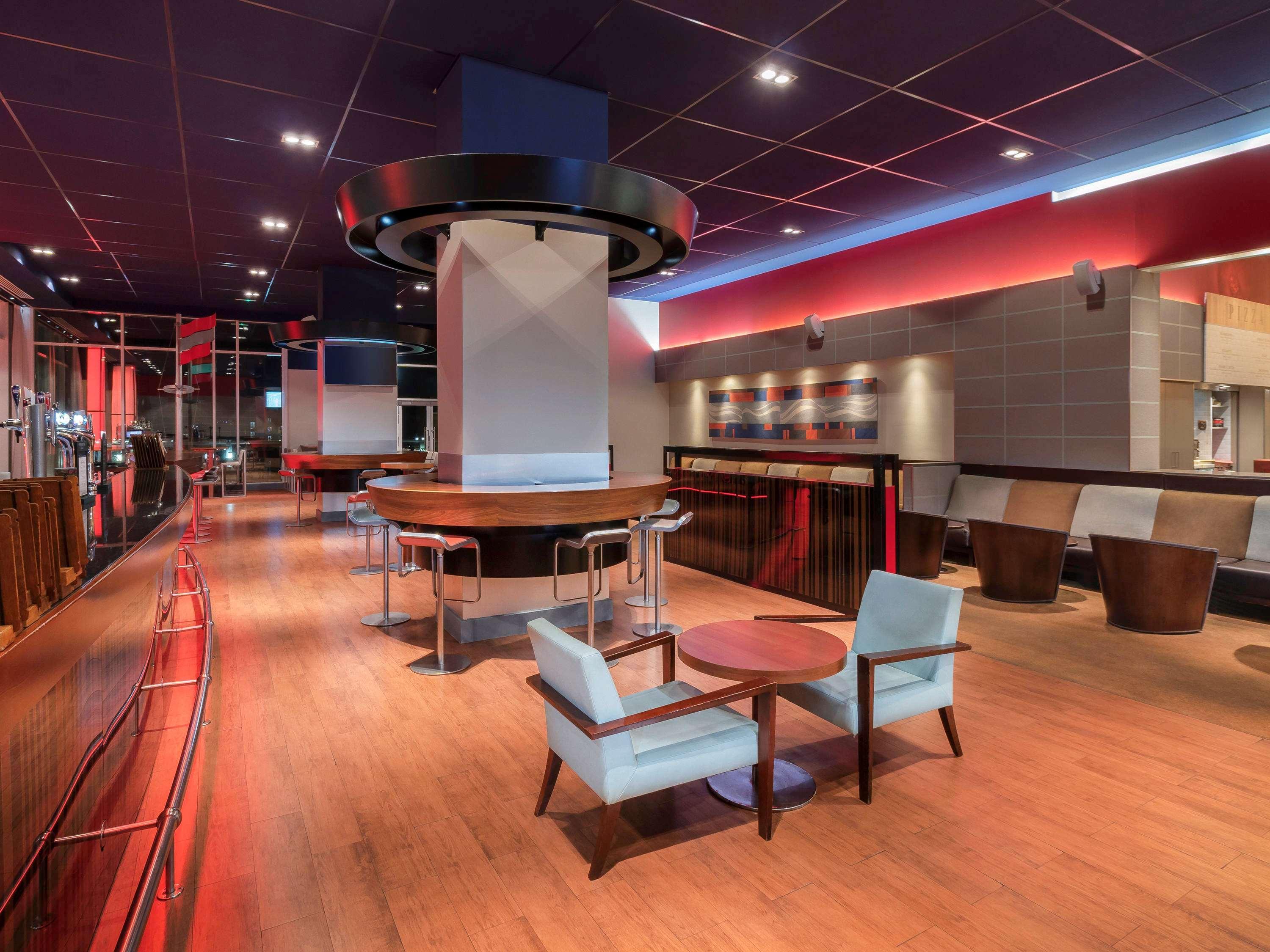 Hotel Novotel Excel 4*