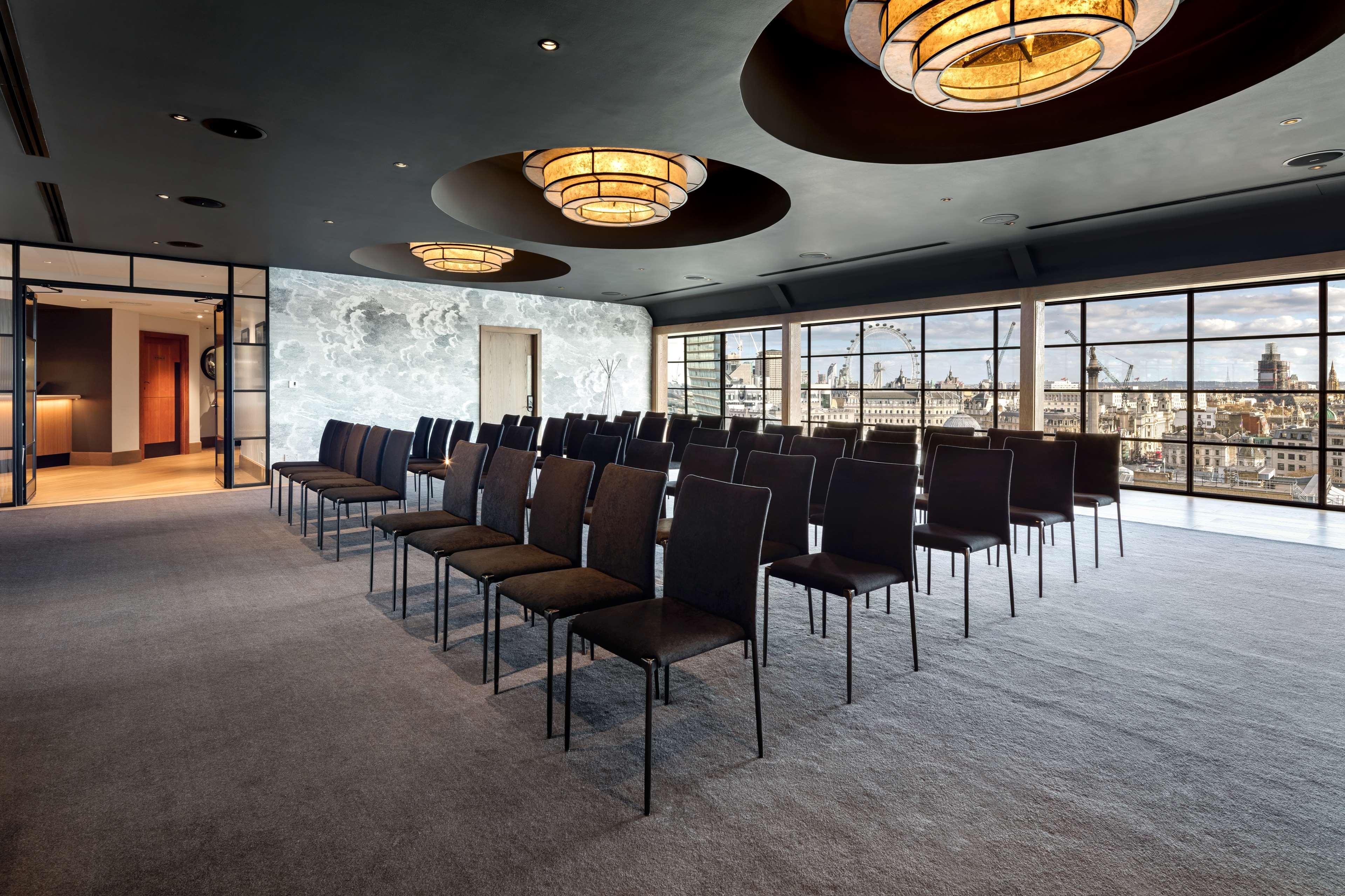 Radisson Blu Hotel, Leicester Square - Formerly Hampshire Hotell London