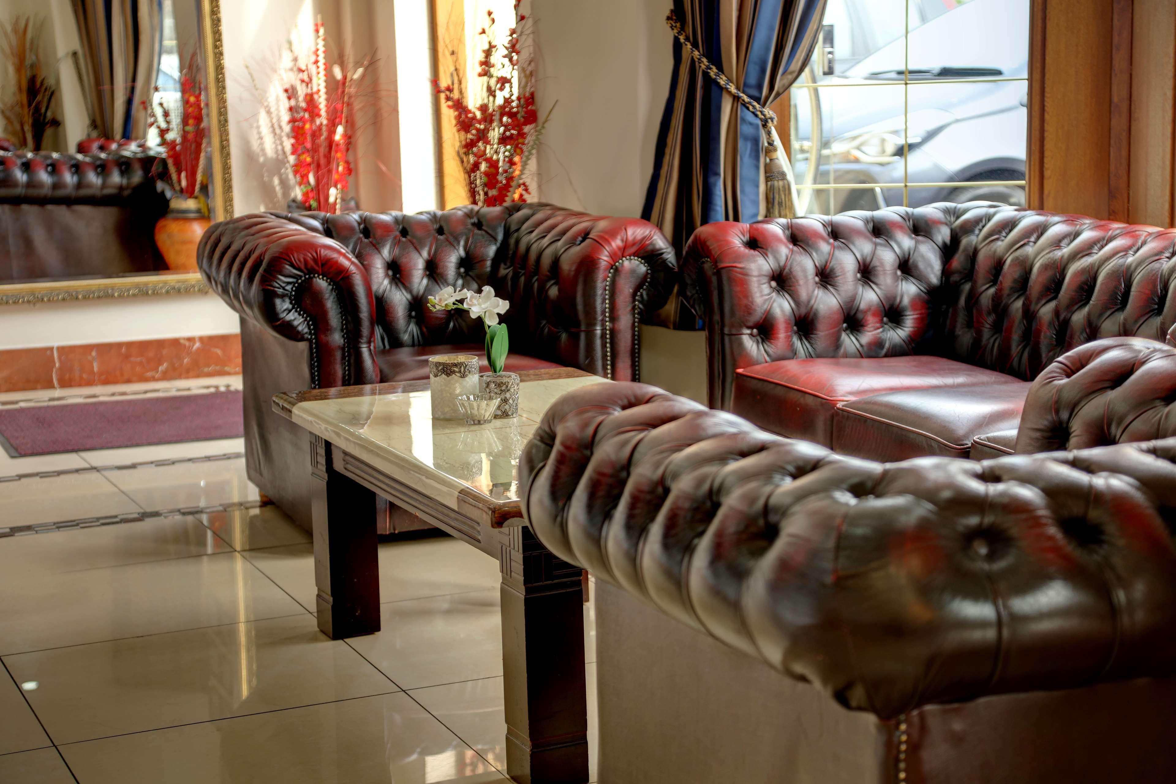 Western Ilford Hotel 3*