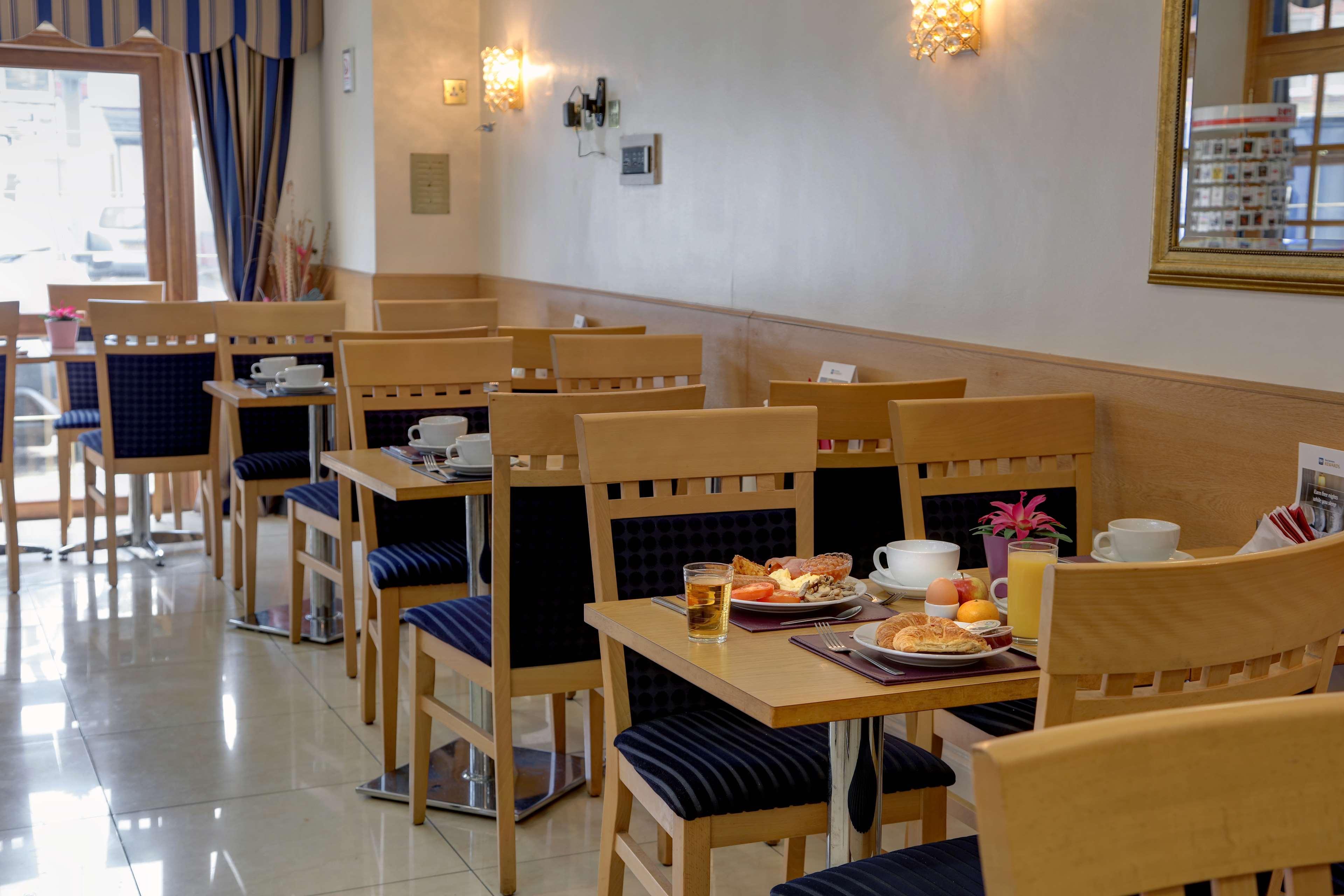 Western Ilford Hotel 3*