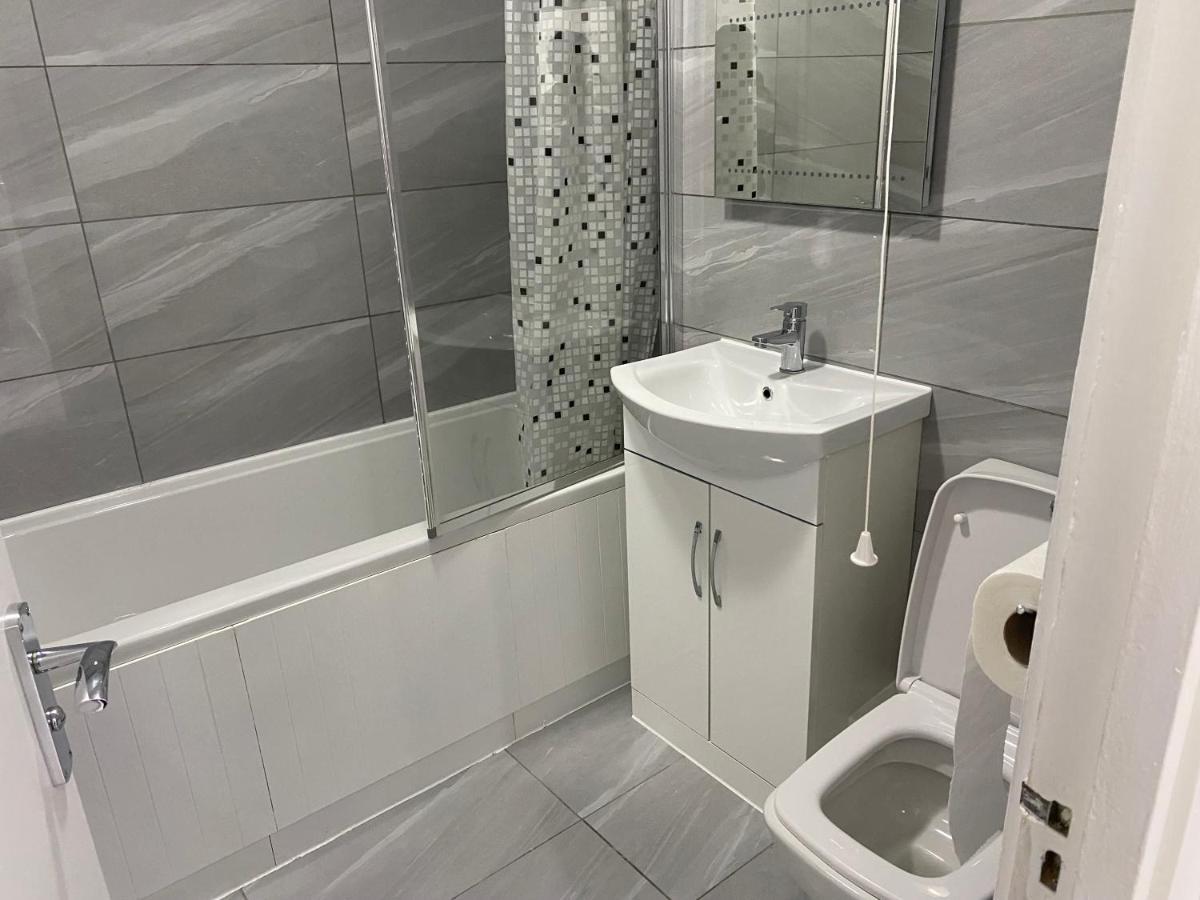 Luxurious 2-bed In Woolwich Lägenhet