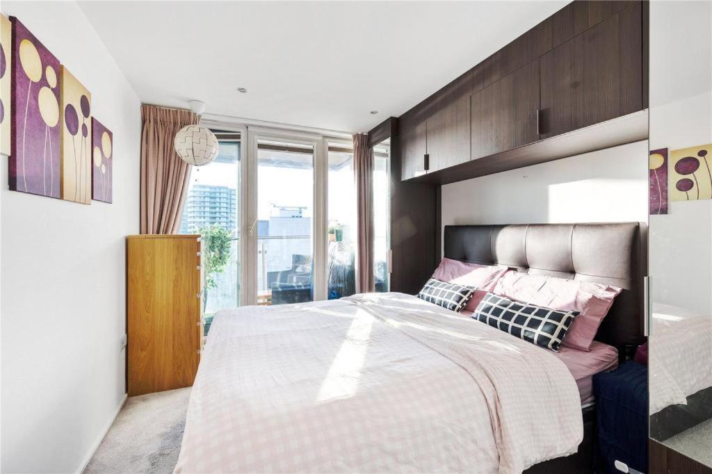 Apartment Two Bedroom - Excel London