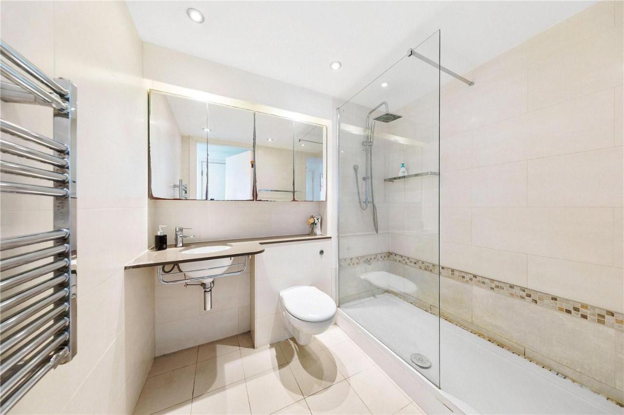 Two Bedroom - Excel Apartment