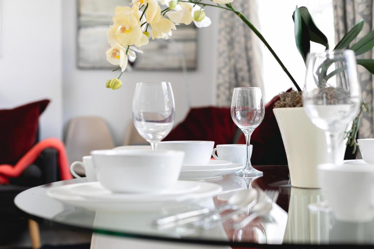 Penthousestays Notting Hill - Chic 2 Bedroom W/ King Beds - Near Portobello Road & Kensington High Street Appartement *