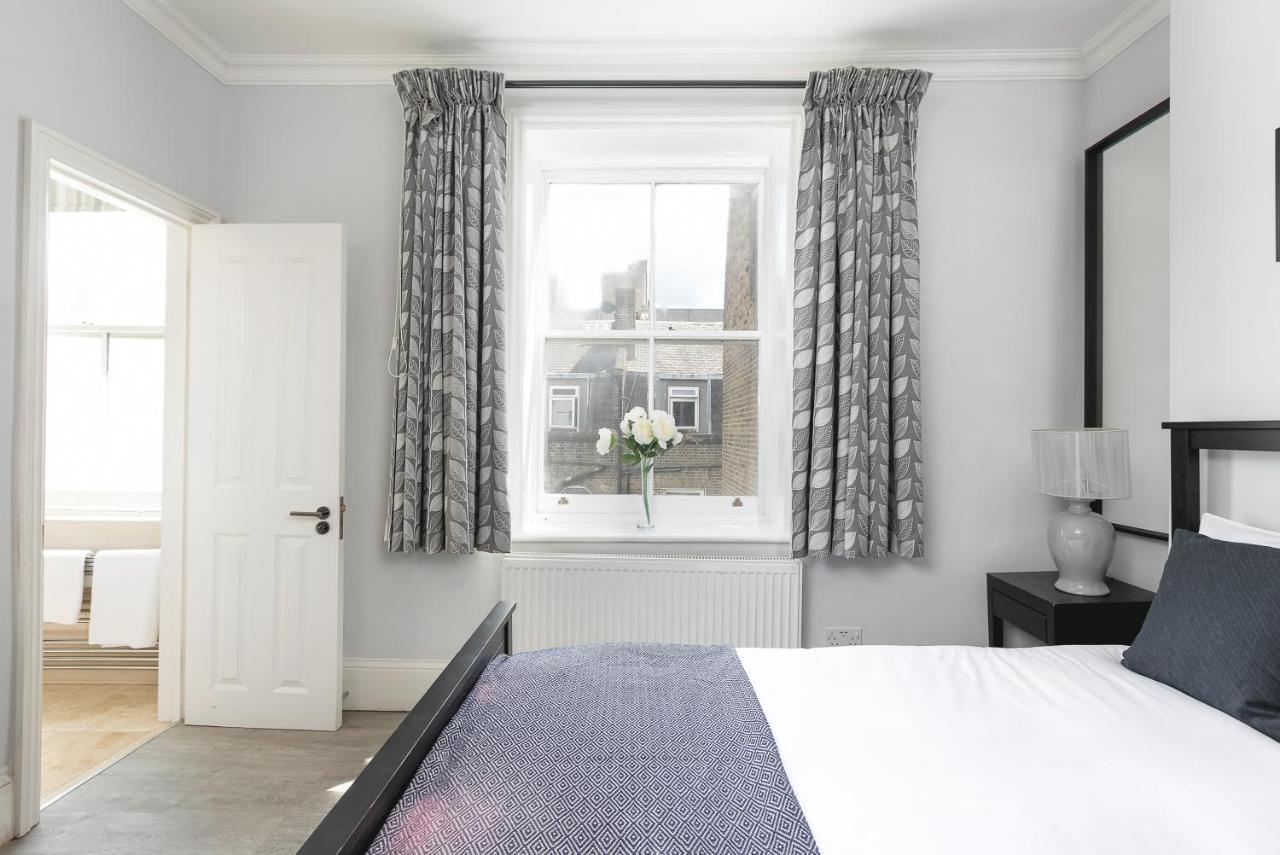 Penthousestays Notting Hill - Chic 2 Bedroom W/ King Beds - Near Portobello Road & Kensington High Street Appartement Londen