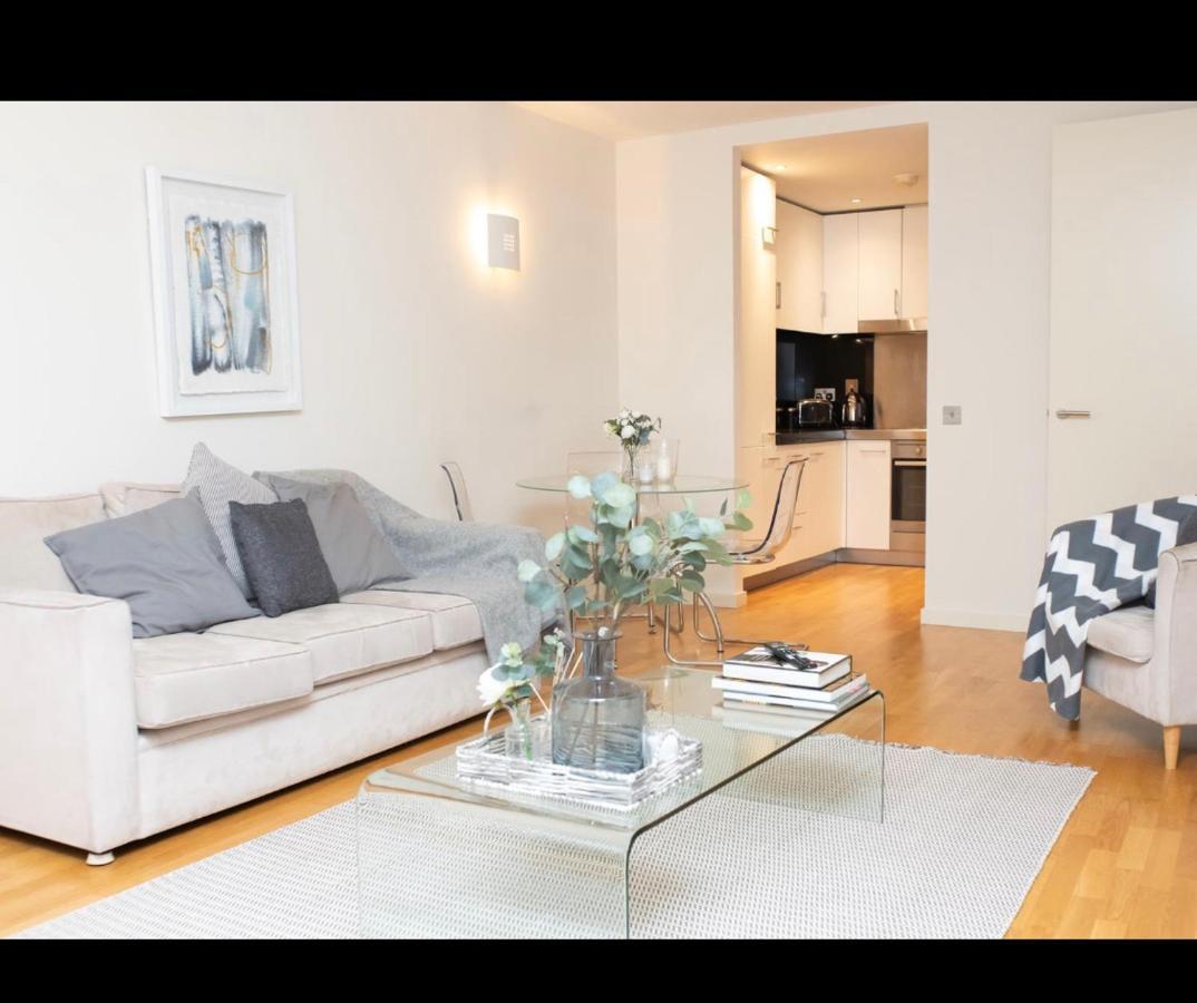 Appartamento Luxury 1 Bedroom Minutes Walk From Canary Wharf *