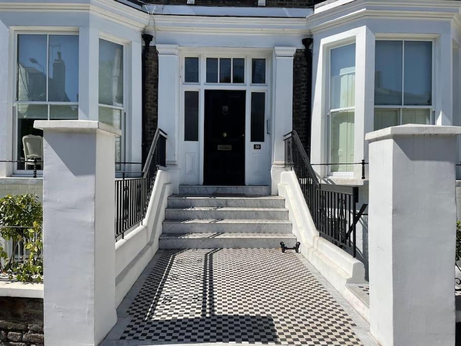 Apartment Stylish 3-bedroom Flat In Kensington *